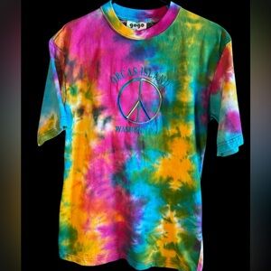 Women's large GOGO multicolor tie-dye short sleeve embroidered graphic tee.